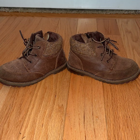 Ugg Boots 🥾 - Picture 3 of 7